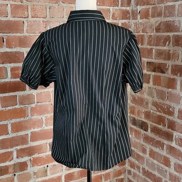 Lane Bryant ruffled button up short sleeve dress shirt 14/16 - Picture 3 of 7